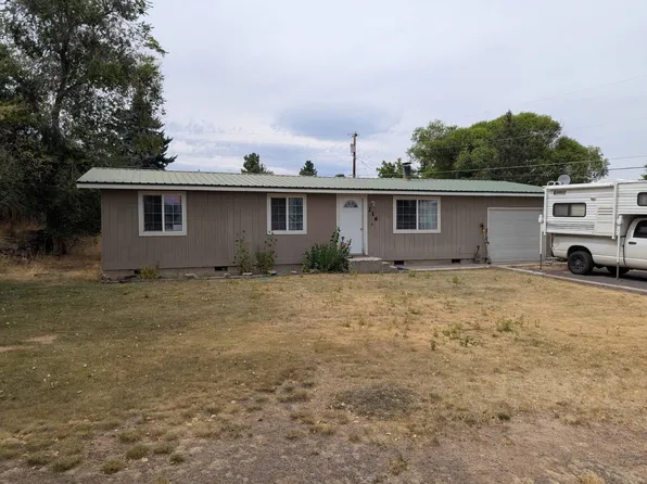 216 N Hilltop Ave, Hines, OR 97738