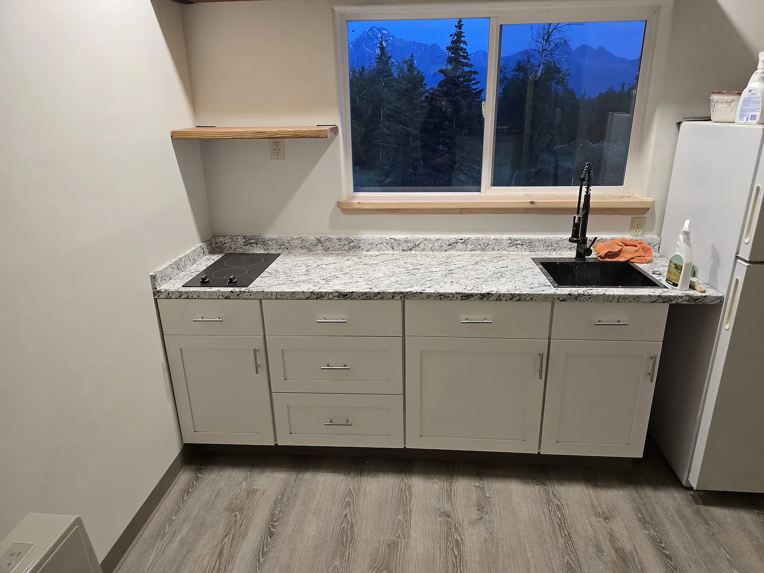 Studio, 300 sqft, $850 — Photo 2