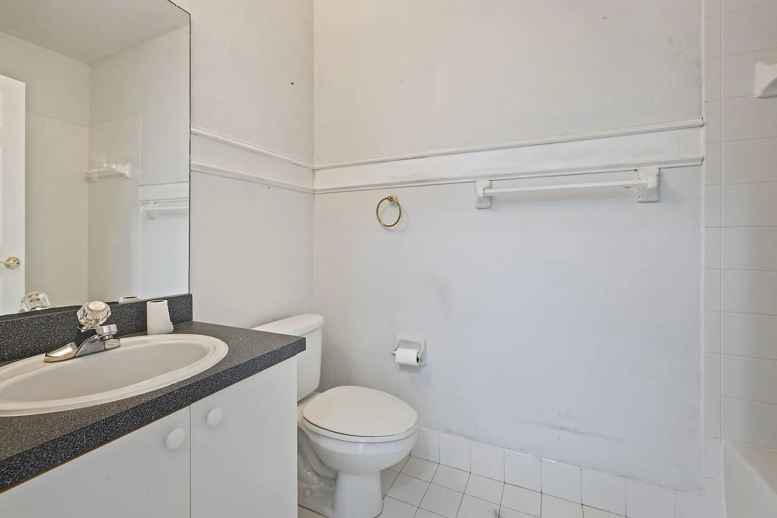 4 bed, 2253 sqft, $3,500 — Photo 4