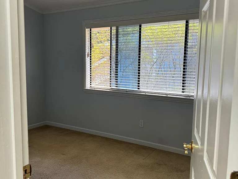 2681 Oak Rd #220 — Photo 12