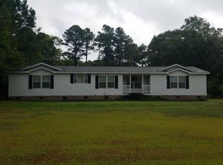 4011 Hayne Stretch Rd, Roseboro, NC 28382