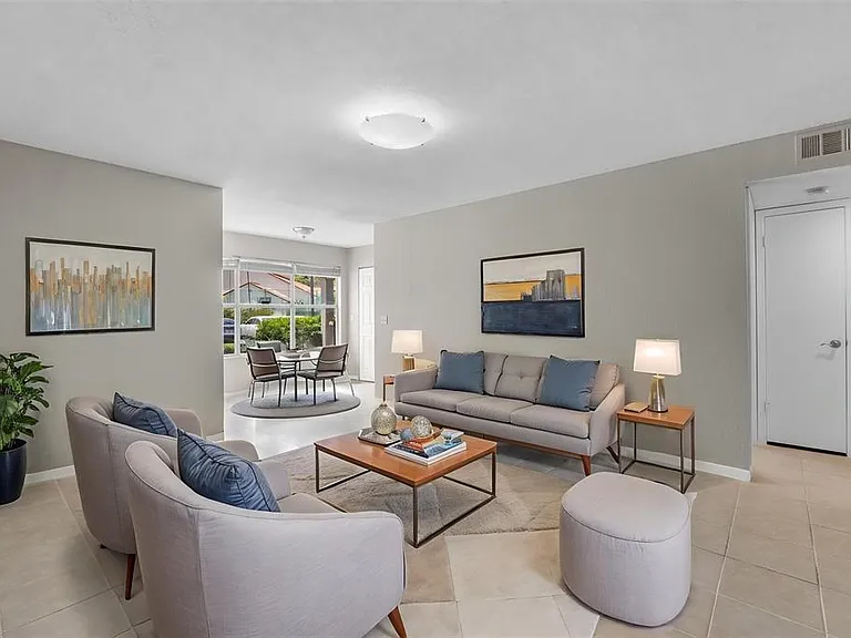 5116 Conroy Rd #15 — Photo 9