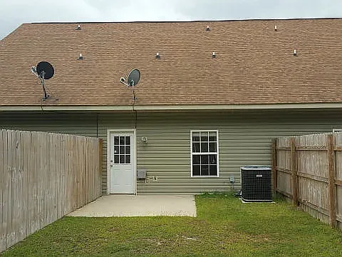 326 Stratford Dr — Photo 17