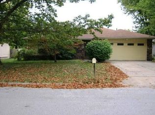 1255 S John Ave, Springfield, MO 65804