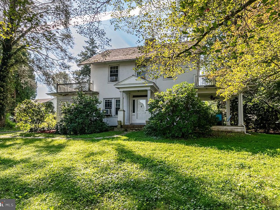 1st image of 708 Ridge Ave