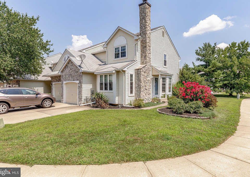 1st image of 1120 Glen Haven Ct