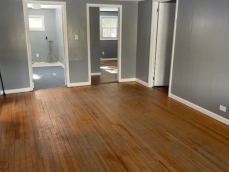 245 S Elm St #B — Photo 7