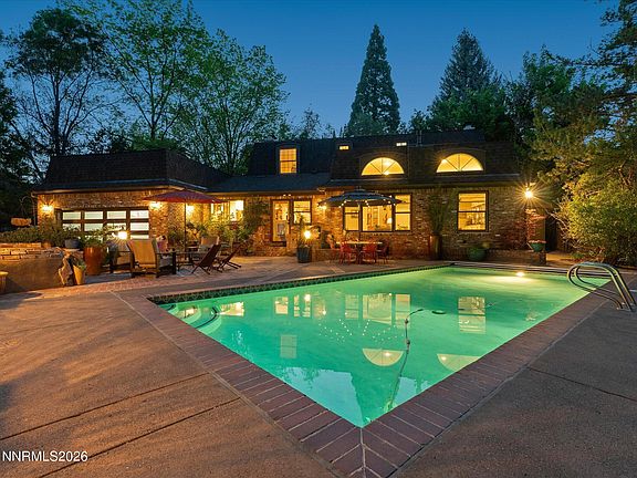 4th image of 2570 Sharon Way