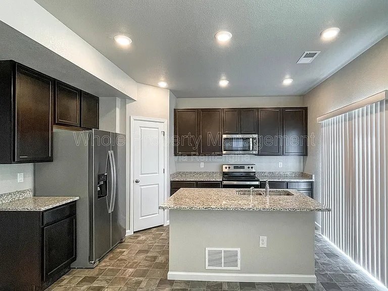 27226 E Bayaud Ave — Photo 3