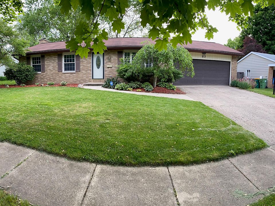1st image of 23 Thorncroft Ave