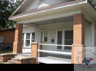 223 E Austin St, De Kalb, TX 75559