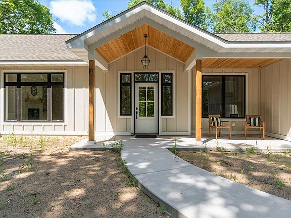5th image of 2642 Winter Creek Ct SW