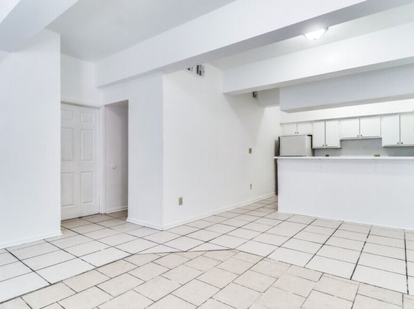 815 Martin Luther King Jr Dr APT 4