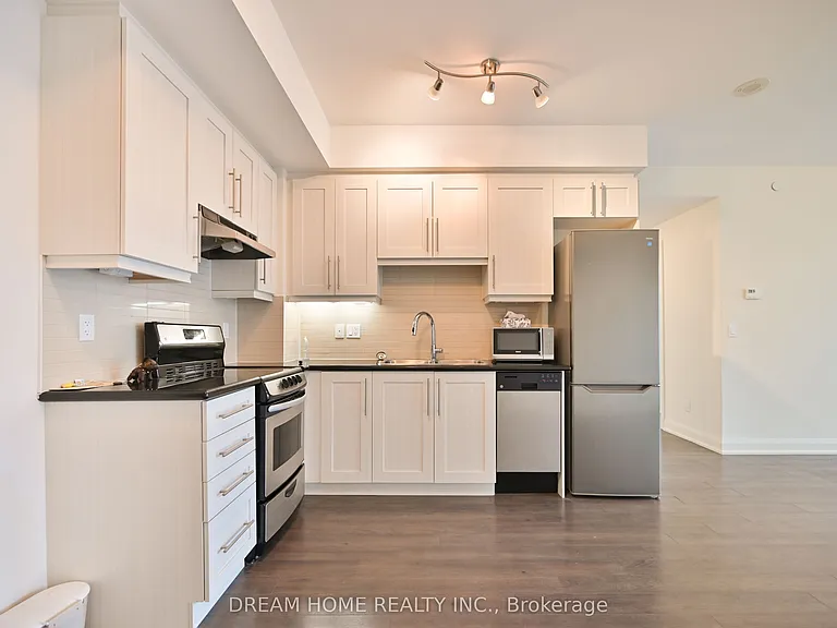 68 Canterbury Pl #1702 — Photo 5