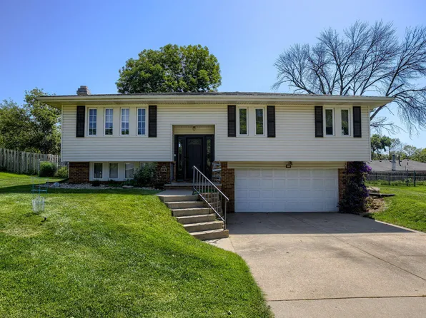 623 Simms Ave, Council Bluffs, IA 51503