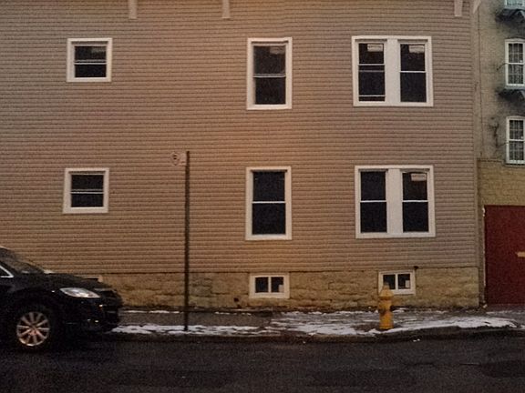2nd image of 2290 Aqueduct Ave E