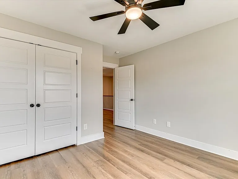419 Barrow Ln — Photo 23