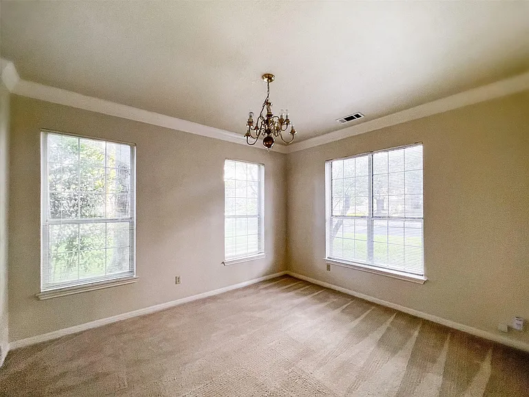 6204 Old Harbor Ln — Photo 14