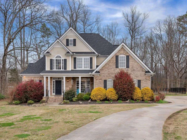 108 Muscadine Ln, Piedmont, SC 29673