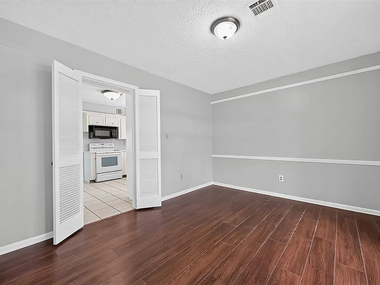 5703 Green Timbers Dr — Photo 8
