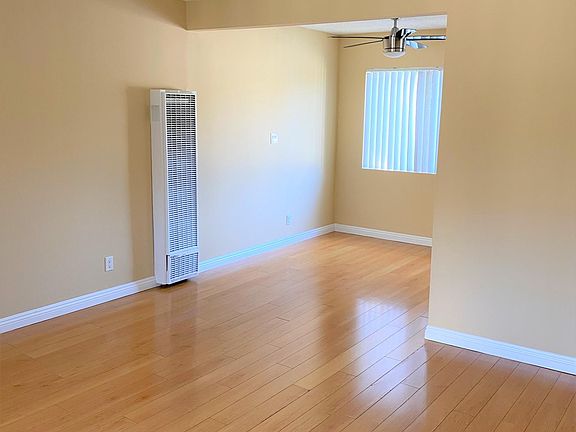 4th image of 504 Hill Dr