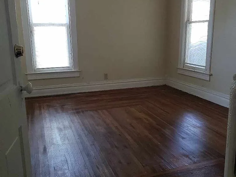 402 Denver St — Photo 10
