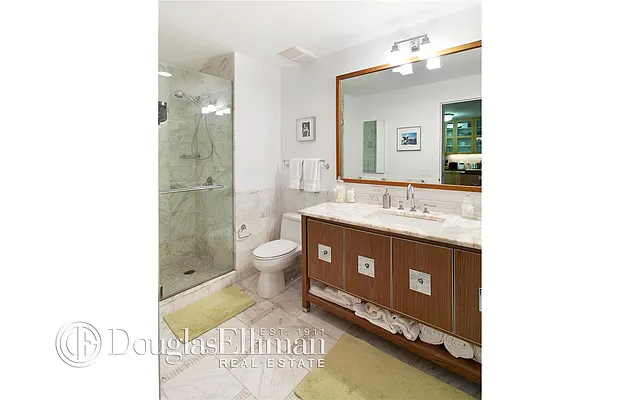 Rented by Douglas Elliman | media 26