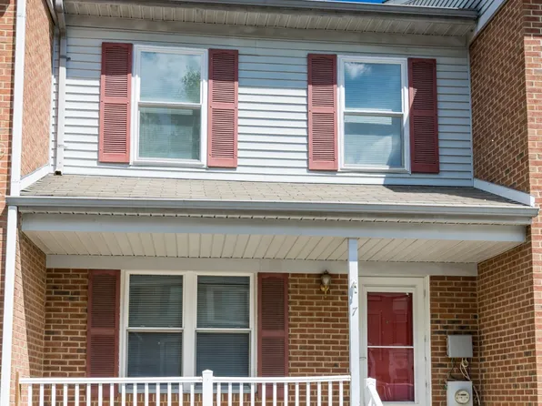 7 Laird Ln, New Castle, DE 19720