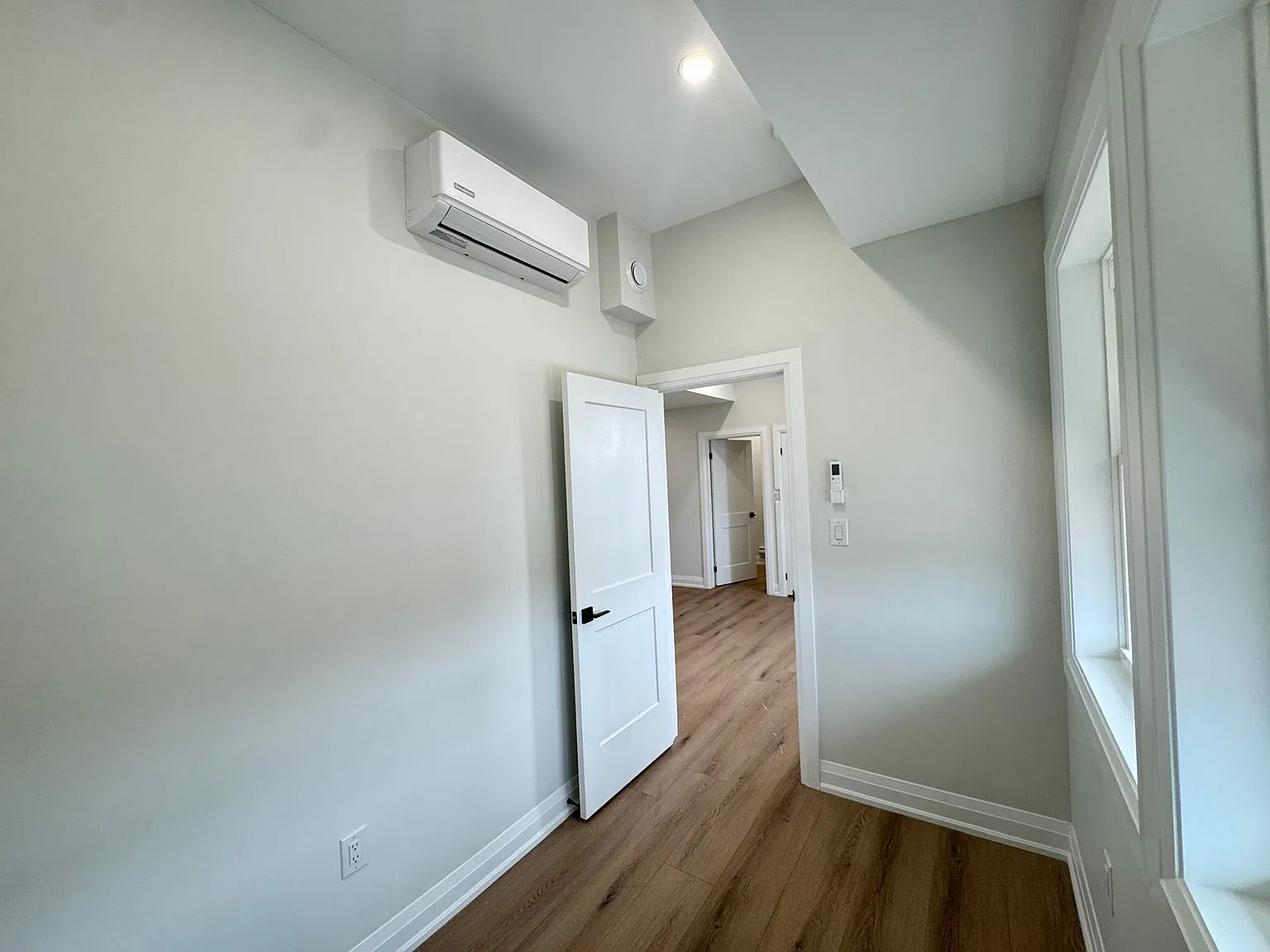 53 Ontario Rd — Photo 3