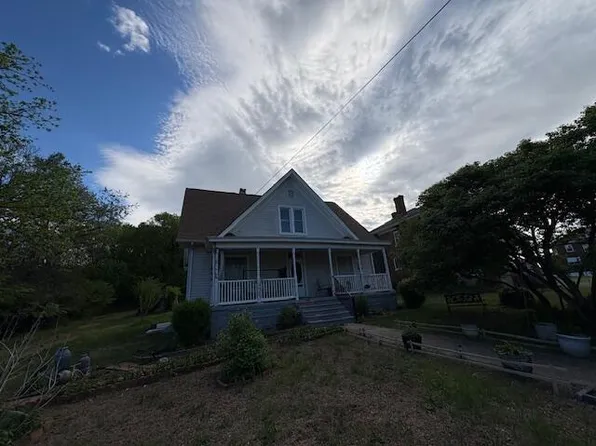 2715 Massachusetts Ave NW, Roanoke, VA 24017