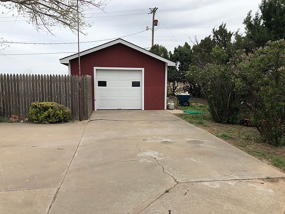 Detached garage exterior 