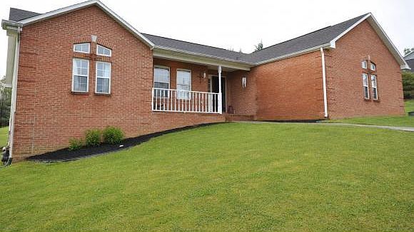 1st image of 1 Boles Dr
