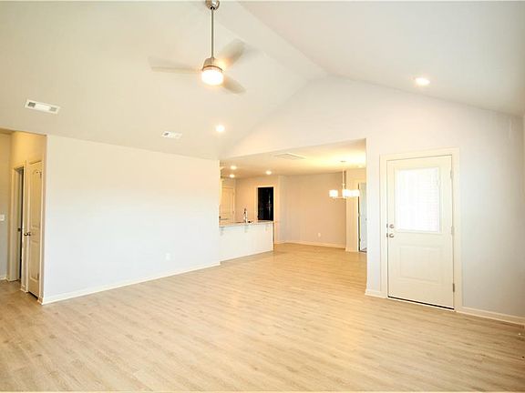 3rd image of 101 McAbee Ct