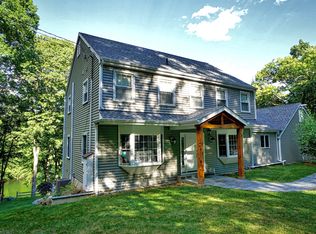 18 Lake Rd, Newtown, CT 06470