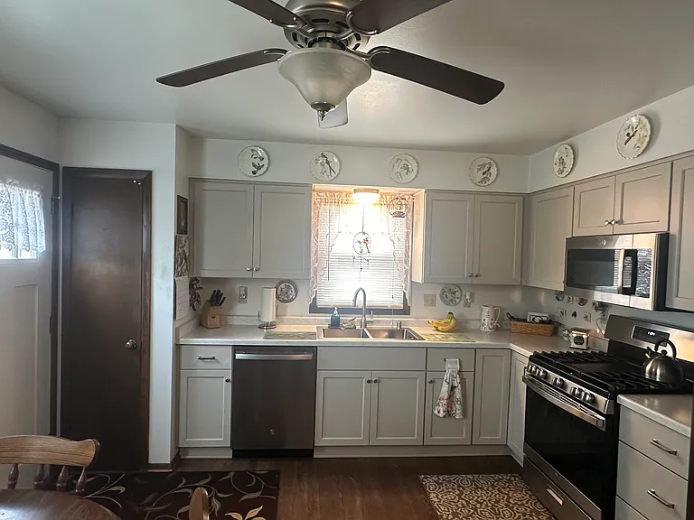 4581 N 126th St — Photo 33