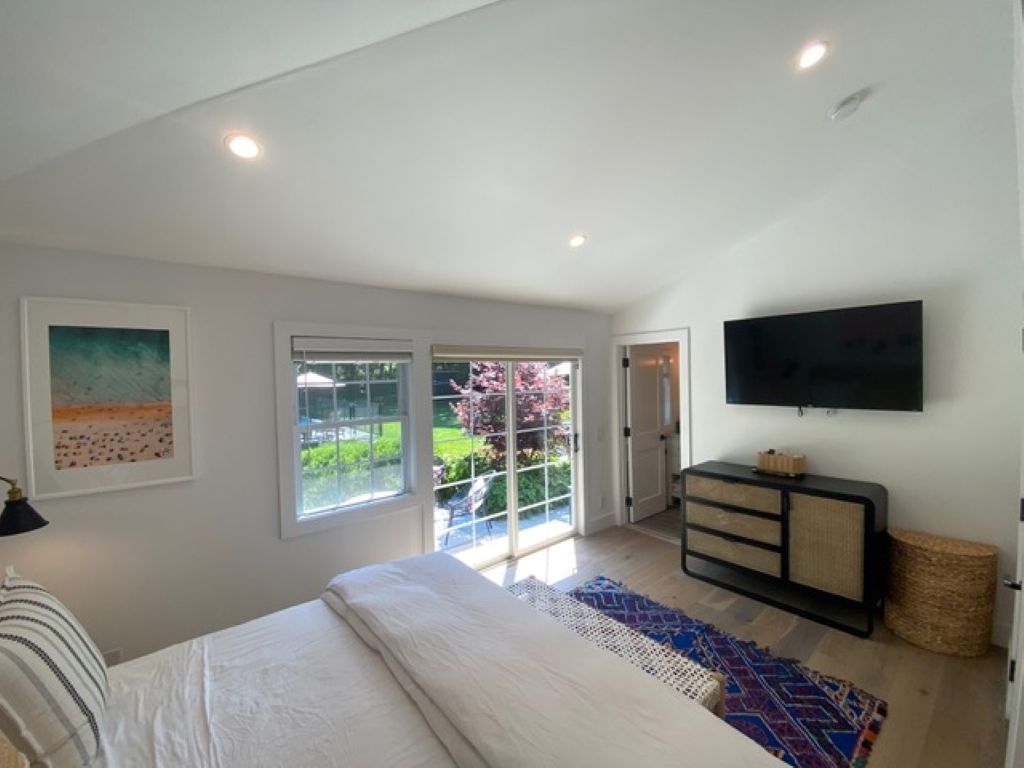 primary with slider to outsdie