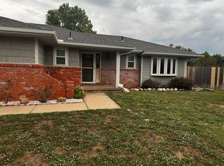 146 N Tarabury Ln, Wichita, KS 67212