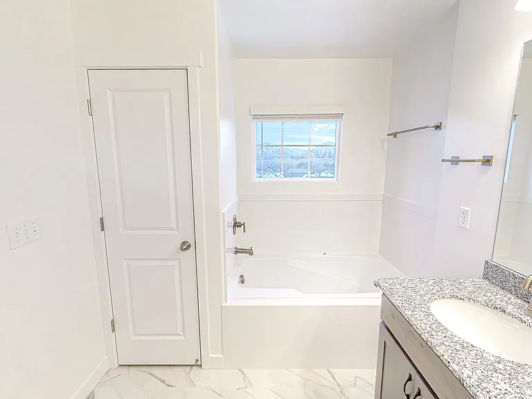 1205 S 750 W — Photo 13