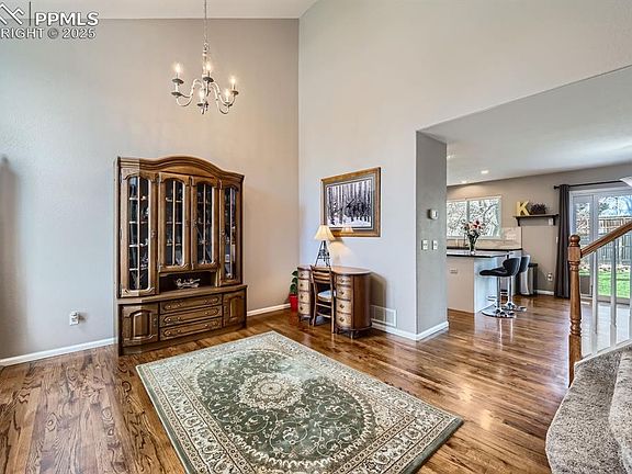 4th image of 6810 Ashley Dr