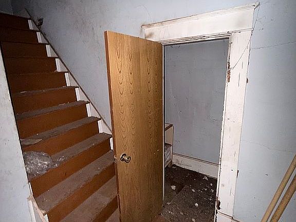 4th image of 1210 W Mansur Ave