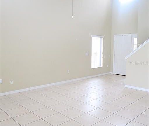 5th image of 105 Owenshire Cir