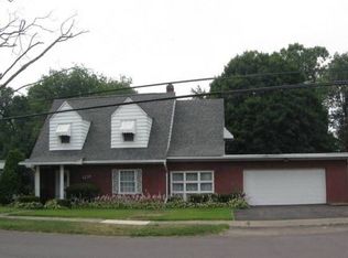 1221 E 2nd St, Berwick, PA 18603
