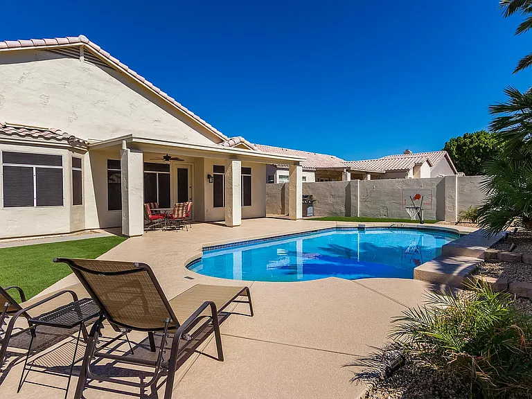 7269 W Robin Ln — Photo 22