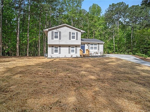 2nd image of 3447 Bleckley Dr