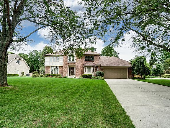 3rd image of 2091 Canterbury Ct