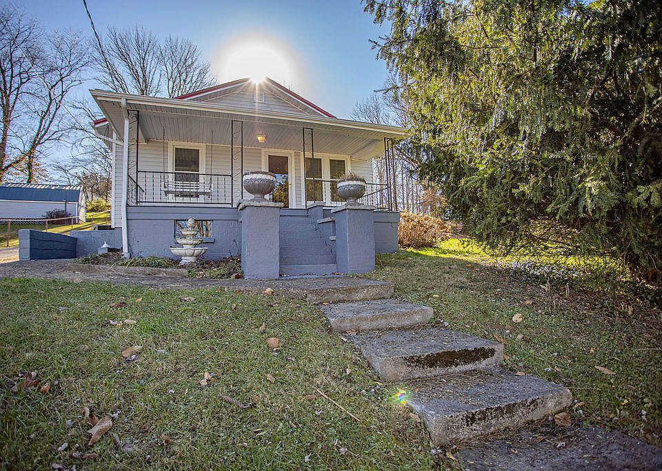 1st image of 121 Fletcher Dr