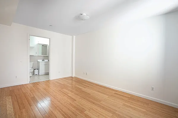 Rented by Leviathan Leasing LLC | media 6