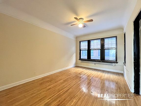 3rd image of 4411 N Wolcott Ave #A2