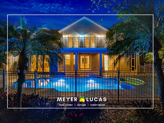 3rd image of 2601 NE Sabal Palm Way