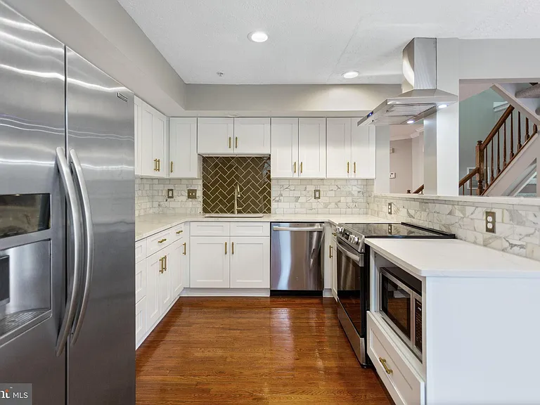 7920 Brightlight Pl — Photo 14